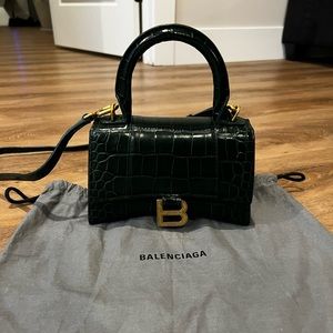 ❌SOLD Balenciaga hourglass purse